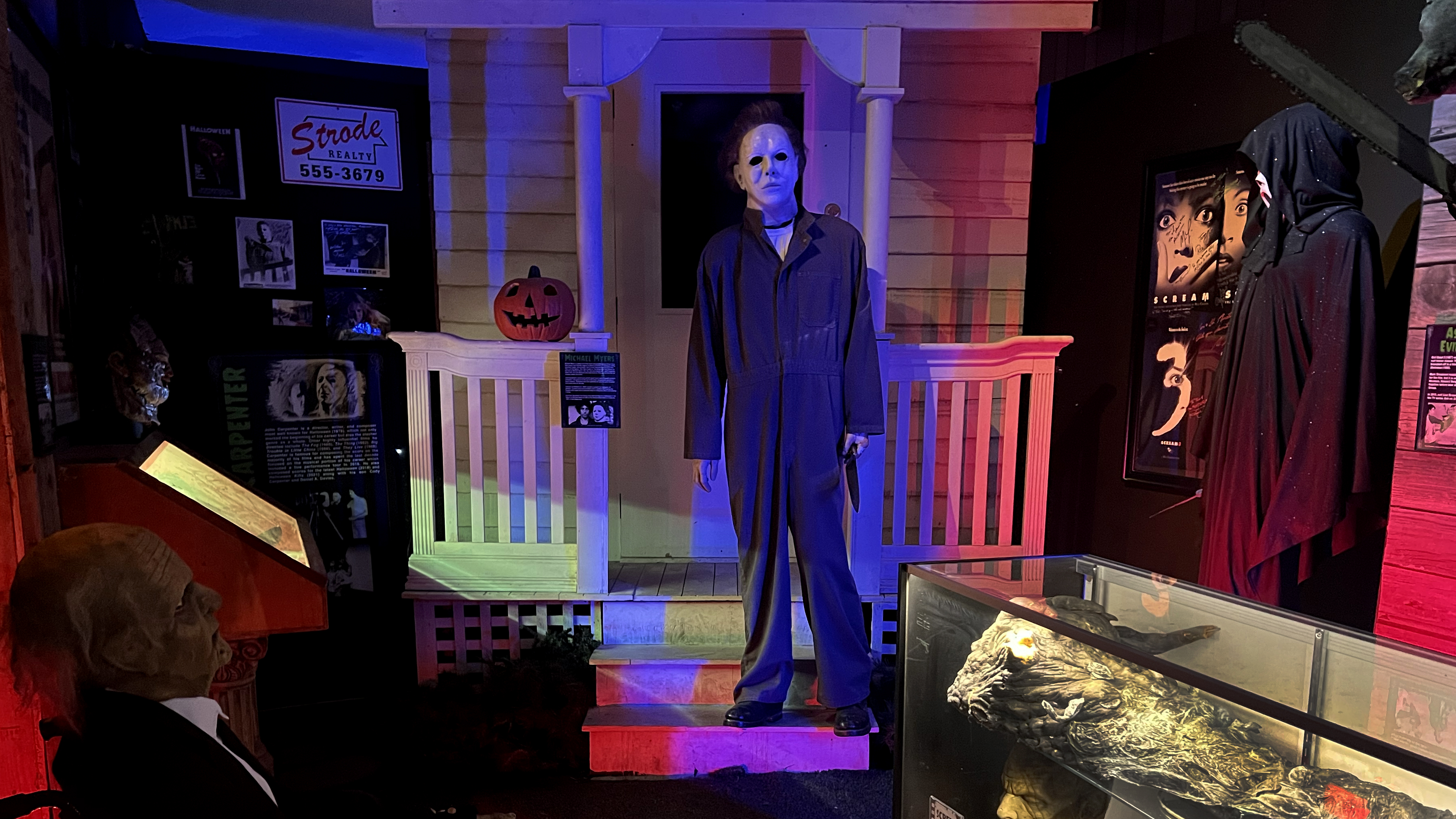 Michael Myers porch set
